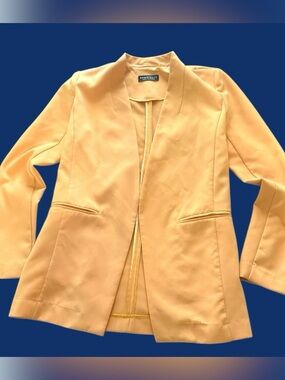 bagatelle Women's Yellow Open-Front Blazer